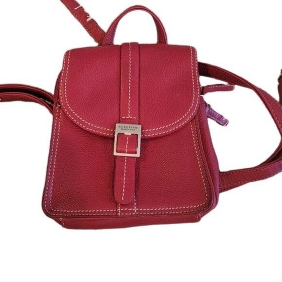 𝅺reaction Kenneth Cole leather backpack - Picture 1 of 6